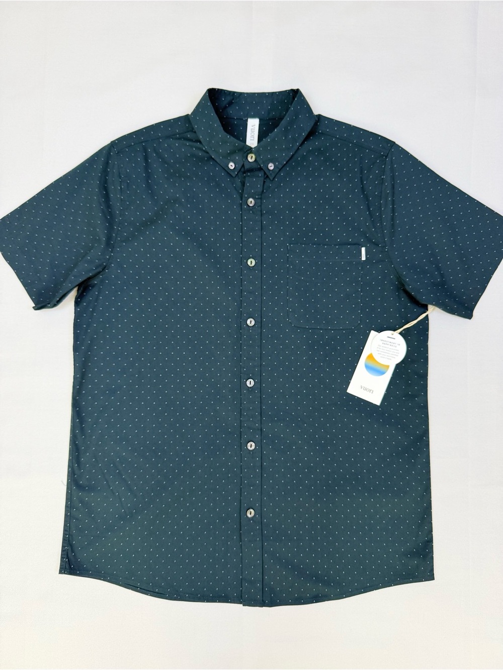 Vuori Crest Short Sleeve Button Down Shirt Men’s M Indigo Micro Dot NWT